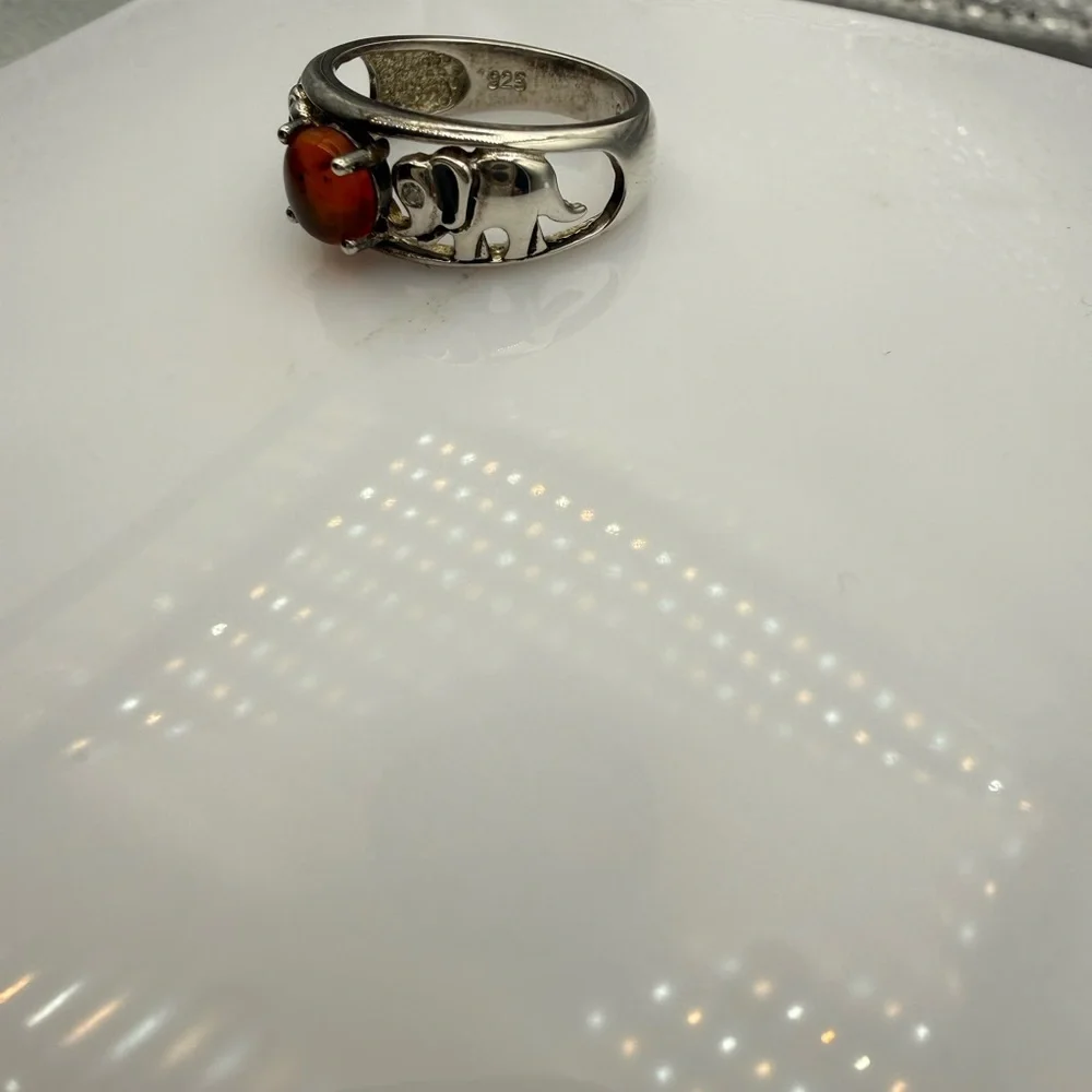 Silver stamped and signed by artisan size 6 with Amber Cabochon weight:9.16 G - Picture 6 of 7